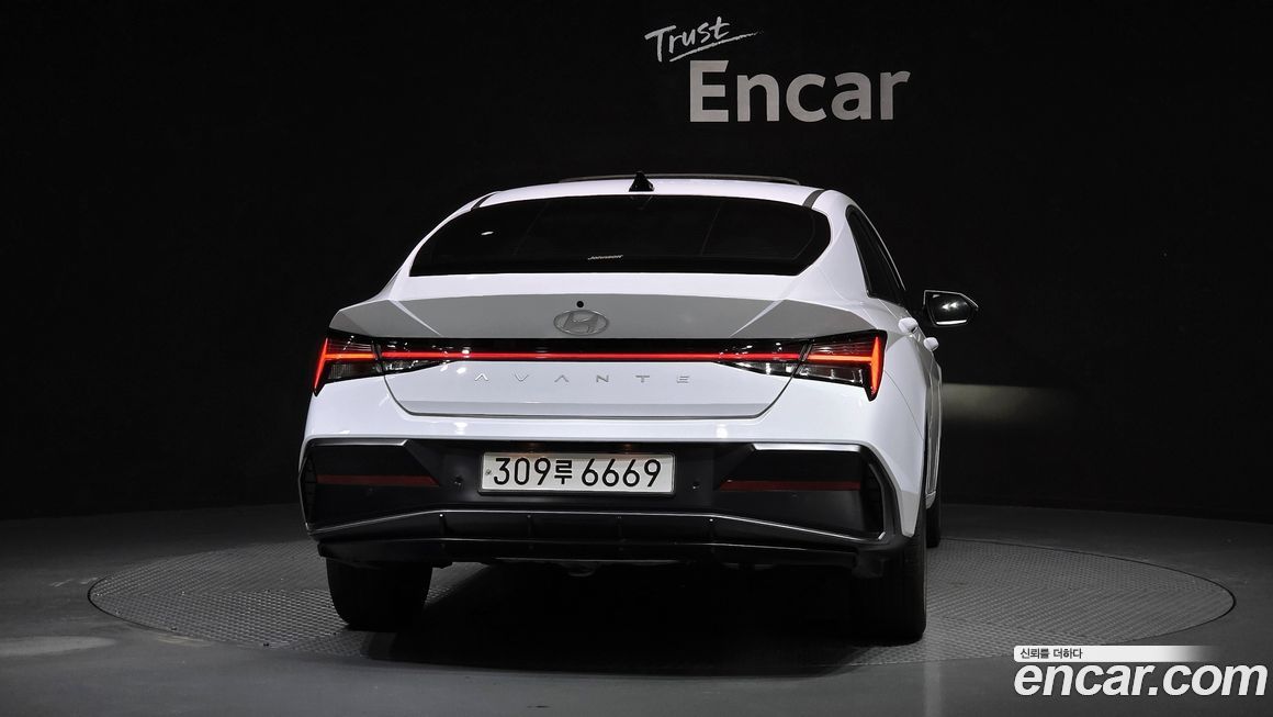 Hyundai AVANTE 2024