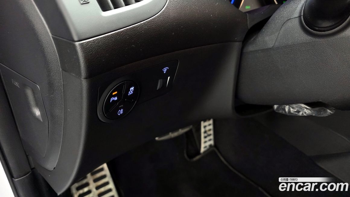 Hyundai Genesis 2015