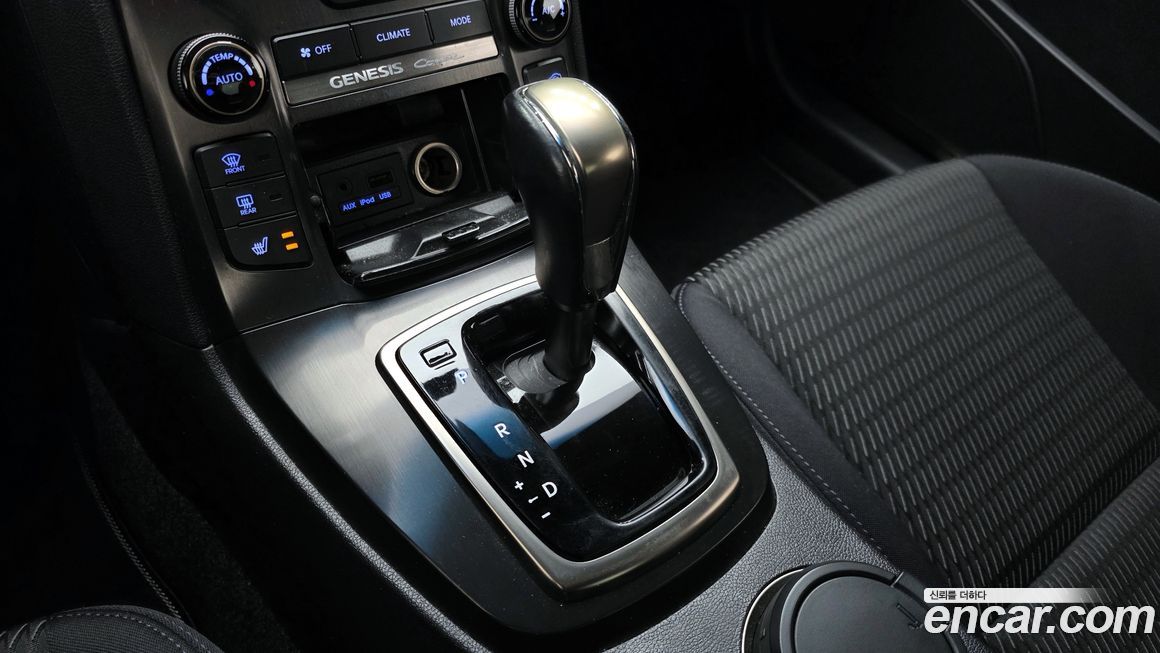 Hyundai Genesis 2015