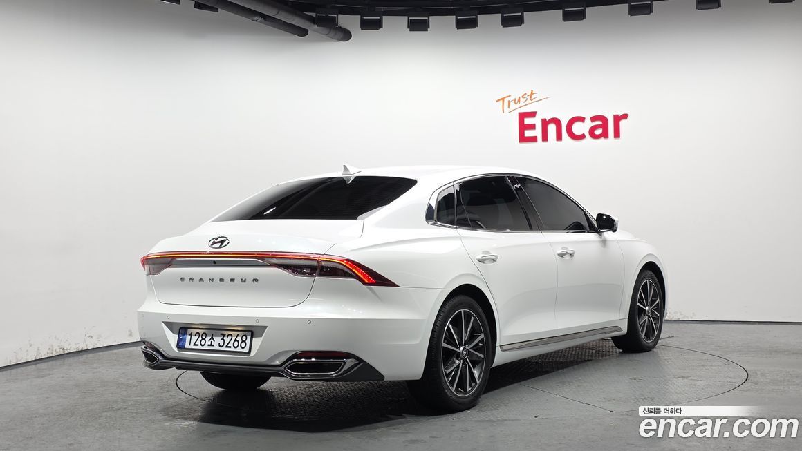 Hyundai Grandeur 2022