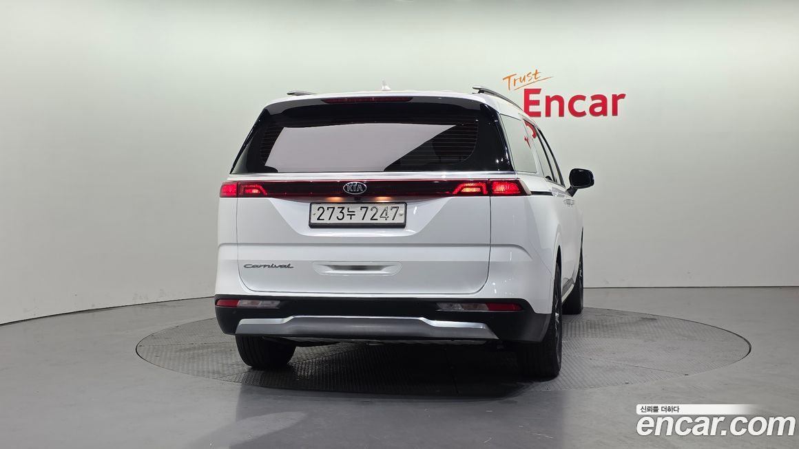 Kia Canival 2021