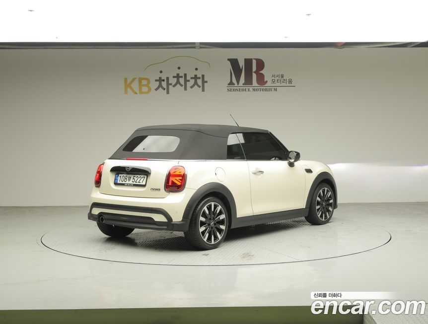 Mini Cooper Convertible 2022