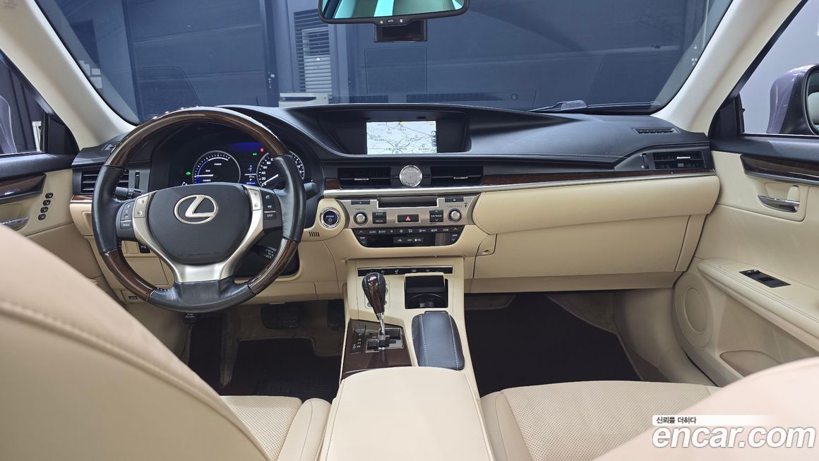 Lexus ES 2015