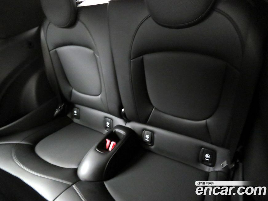 Mini Cooper Convertible 2022