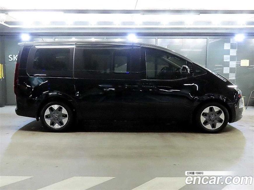 Hyundai Staria 2022