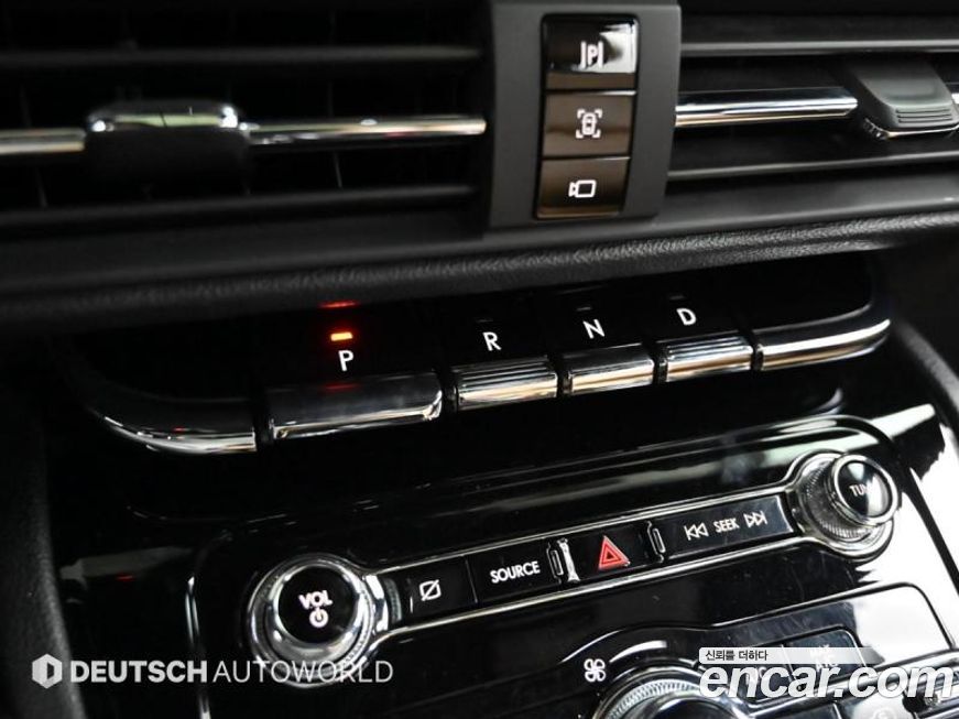 Lincoln Corsair 2021