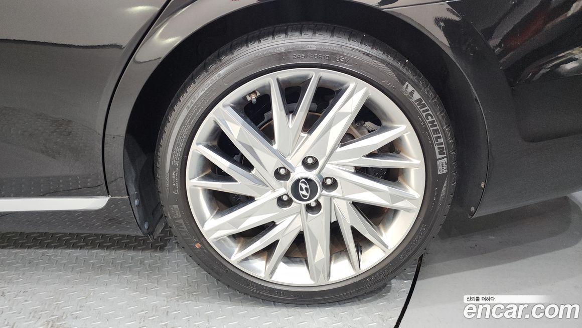 Hyundai Grandeur 2021