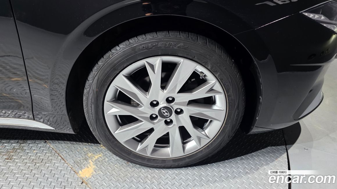 Hyundai Grandeur 2021