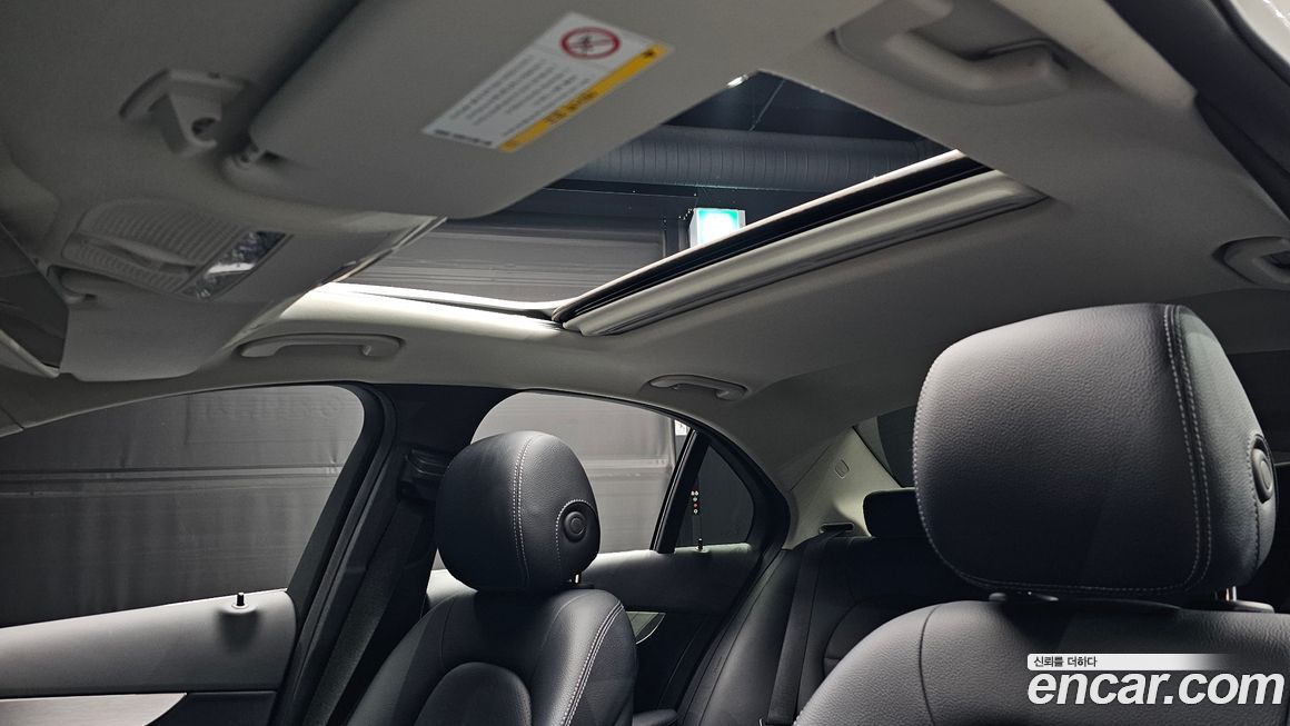 Mercedes-Benz C-Class 2020