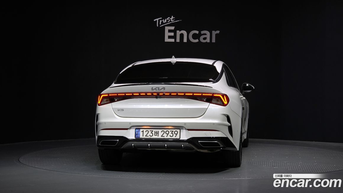 Kia K5 2023