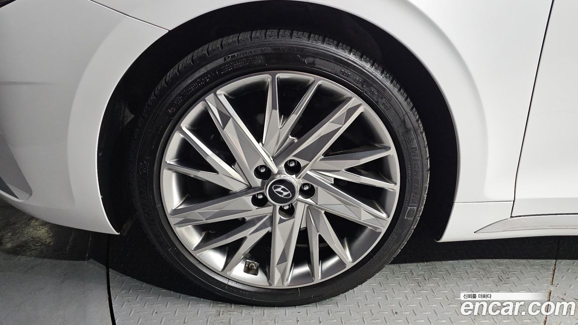 Hyundai Grandeur 2020