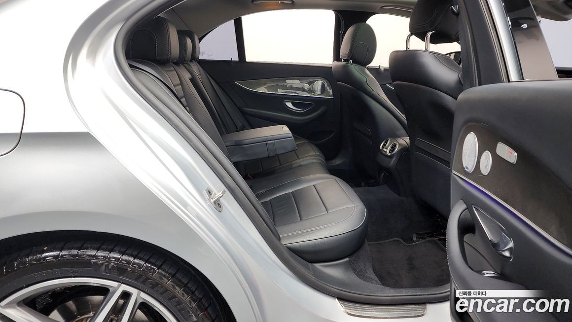 Mercedes-Benz E-Class 2020