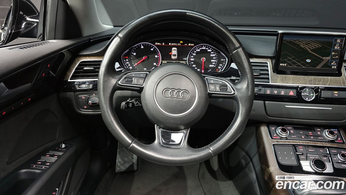 Audi A8 2016
