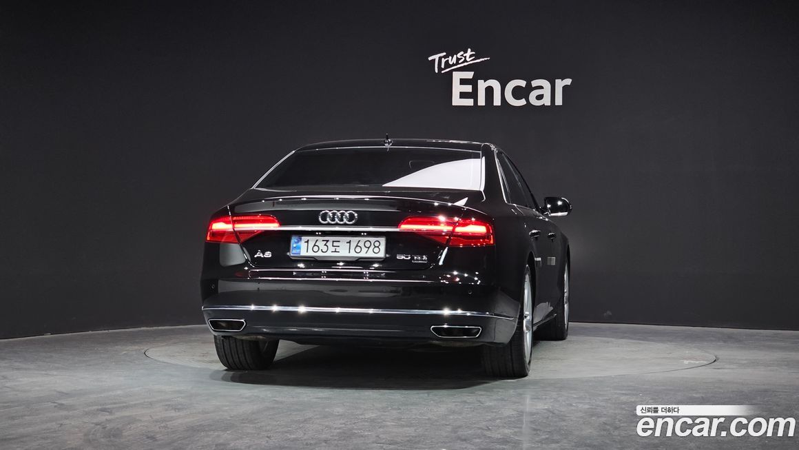 Audi A8 2016