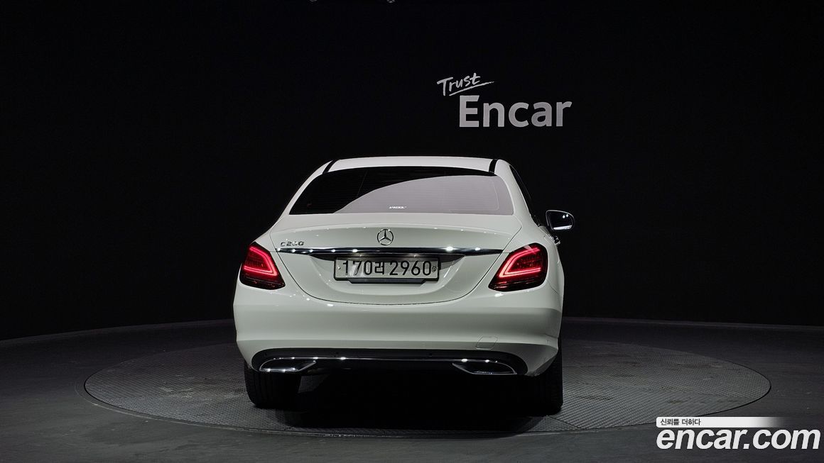Mercedes-Benz C-Class 2020