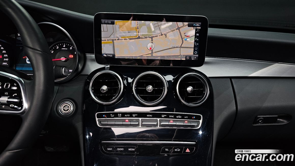 Mercedes-Benz C-Class 2020