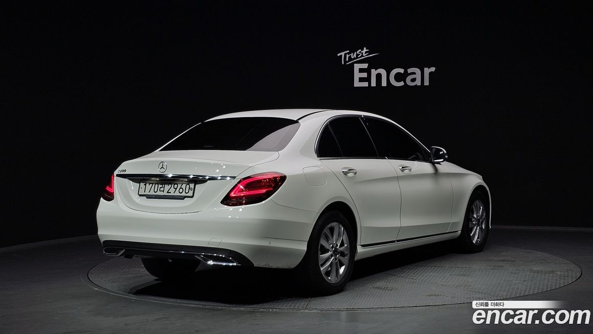 Mercedes-Benz C-Class 2020