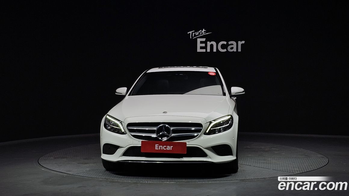 Mercedes-Benz C-Class 2020