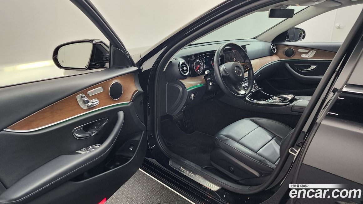 Mercedes-Benz E-Class 2018