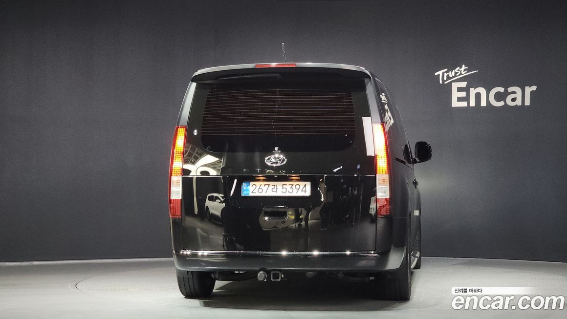 Hyundai Staria 2022