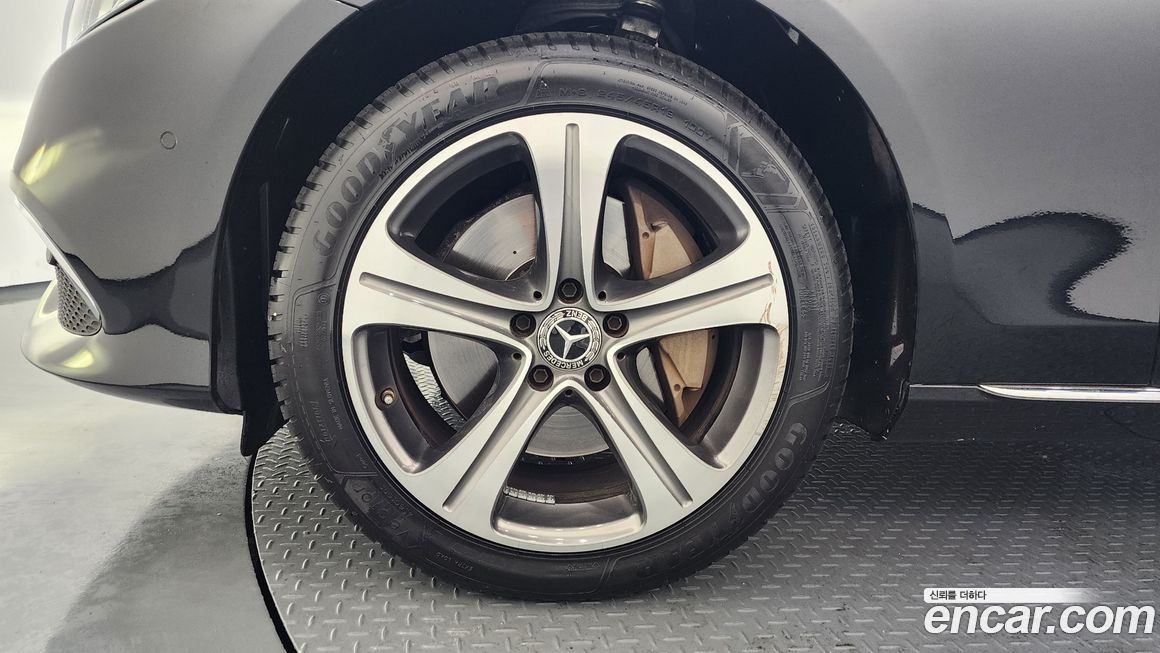 Mercedes-Benz E-Class 2018