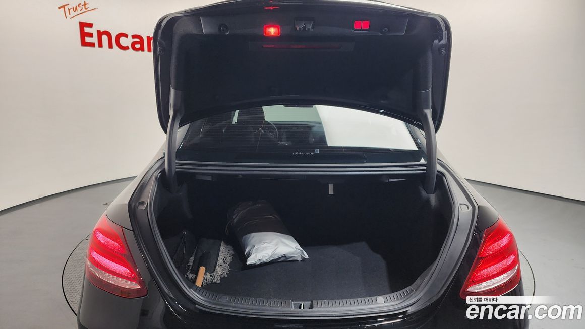 Mercedes-Benz E-Class 2018