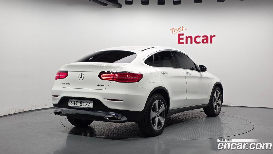 Mercedes-Benz GLC-Class 2019