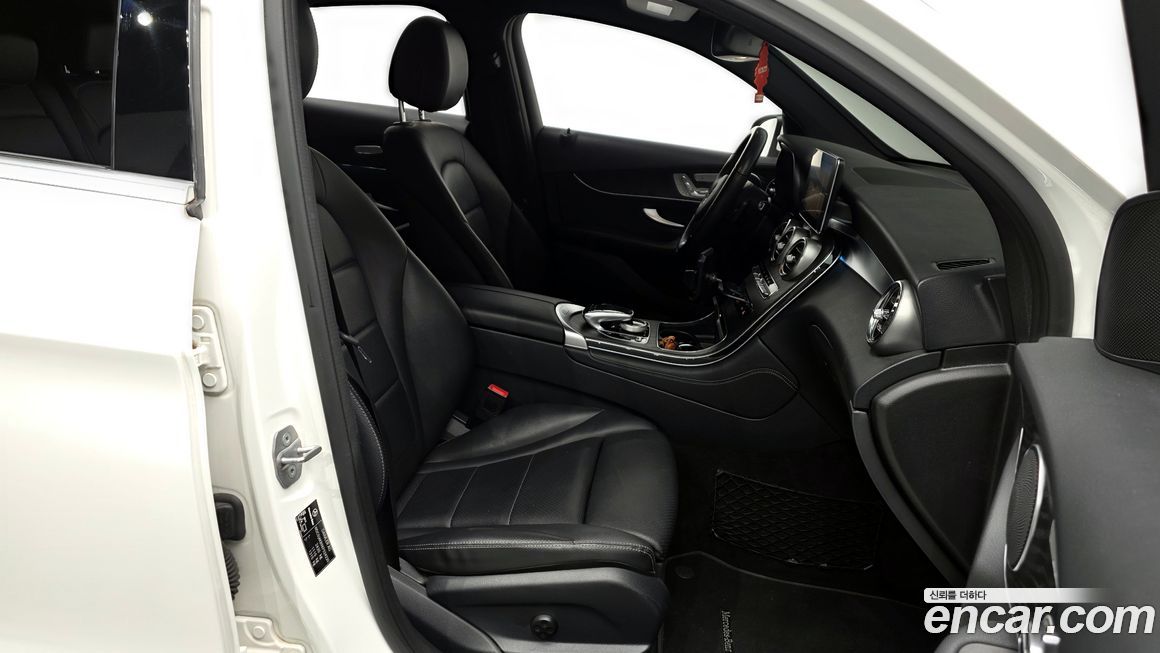 Mercedes-Benz GLC-Class 2019