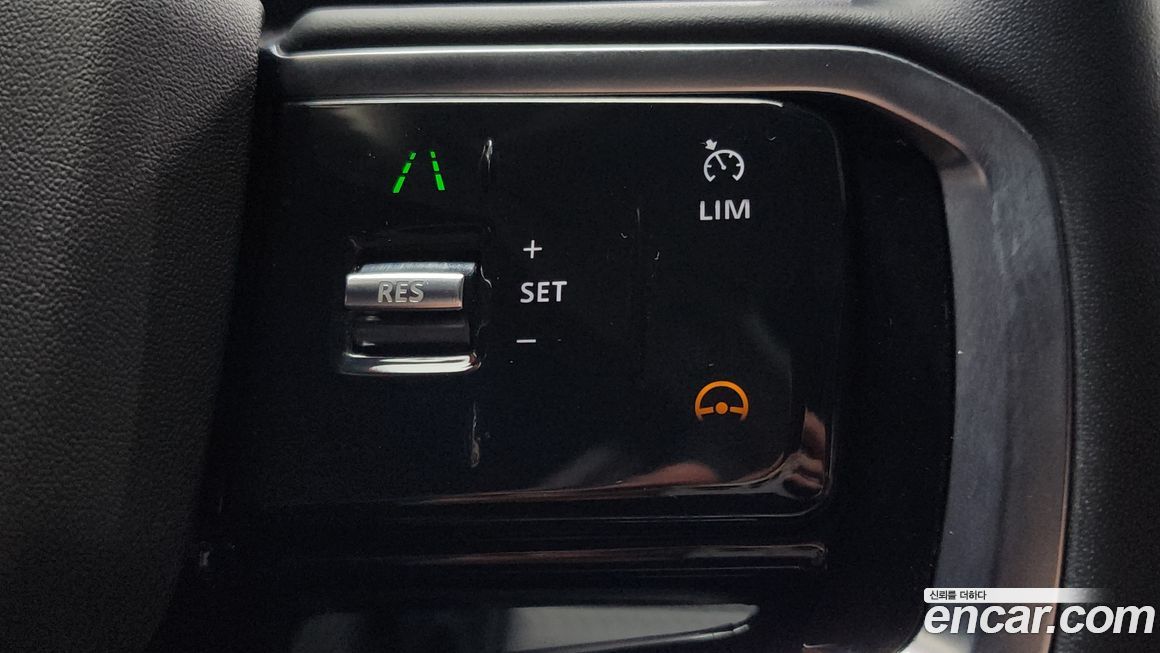 Land Rover Discovery Sport 2021