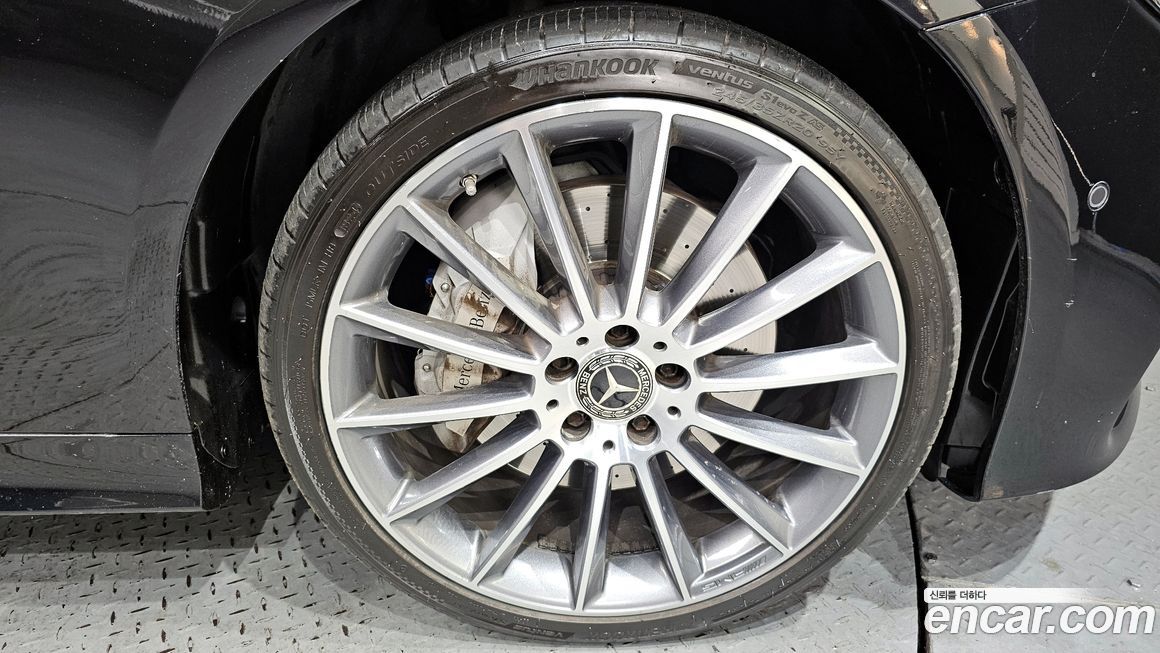 Mercedes-Benz E-Class 2019