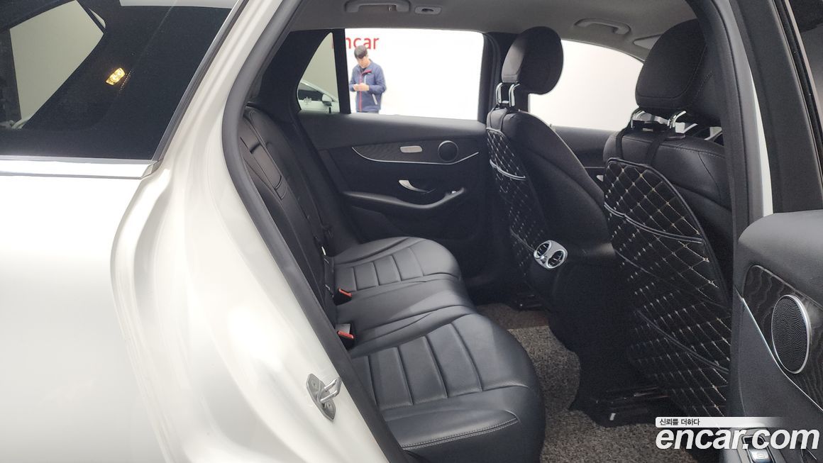 Mercedes-Benz GLC-Class 2019