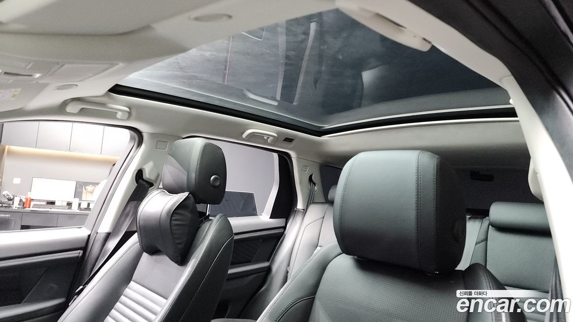 Land Rover Discovery Sport 2021