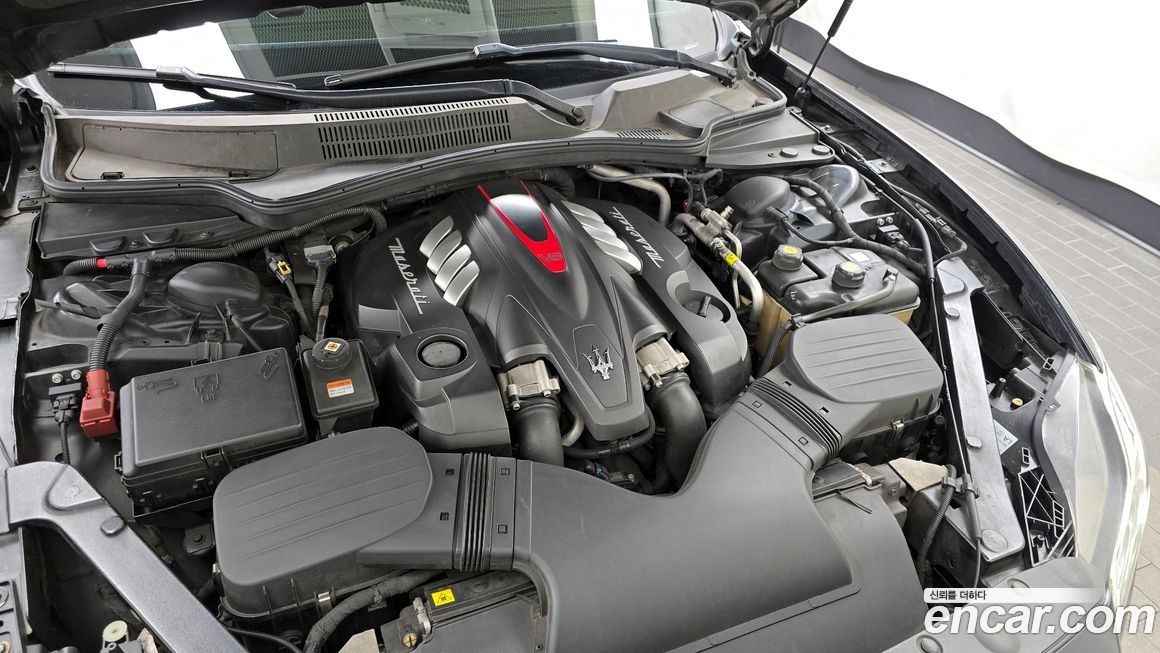 Maserati Quattroporte 2015