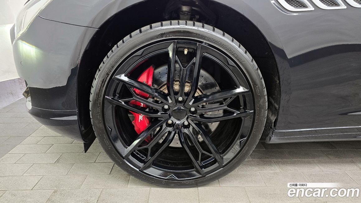 Maserati Quattroporte 2015