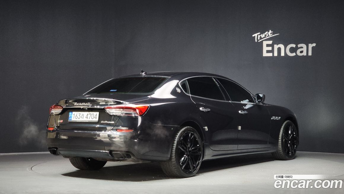Maserati Quattroporte 2015