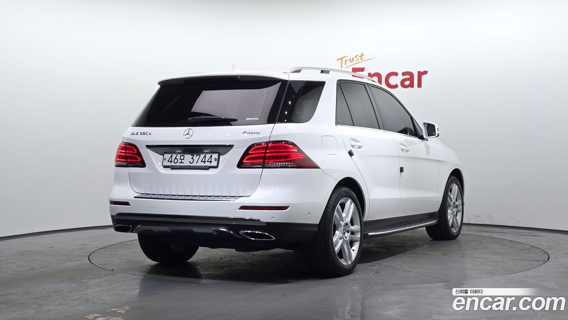 Mercedes-Benz GLE-Class 2018