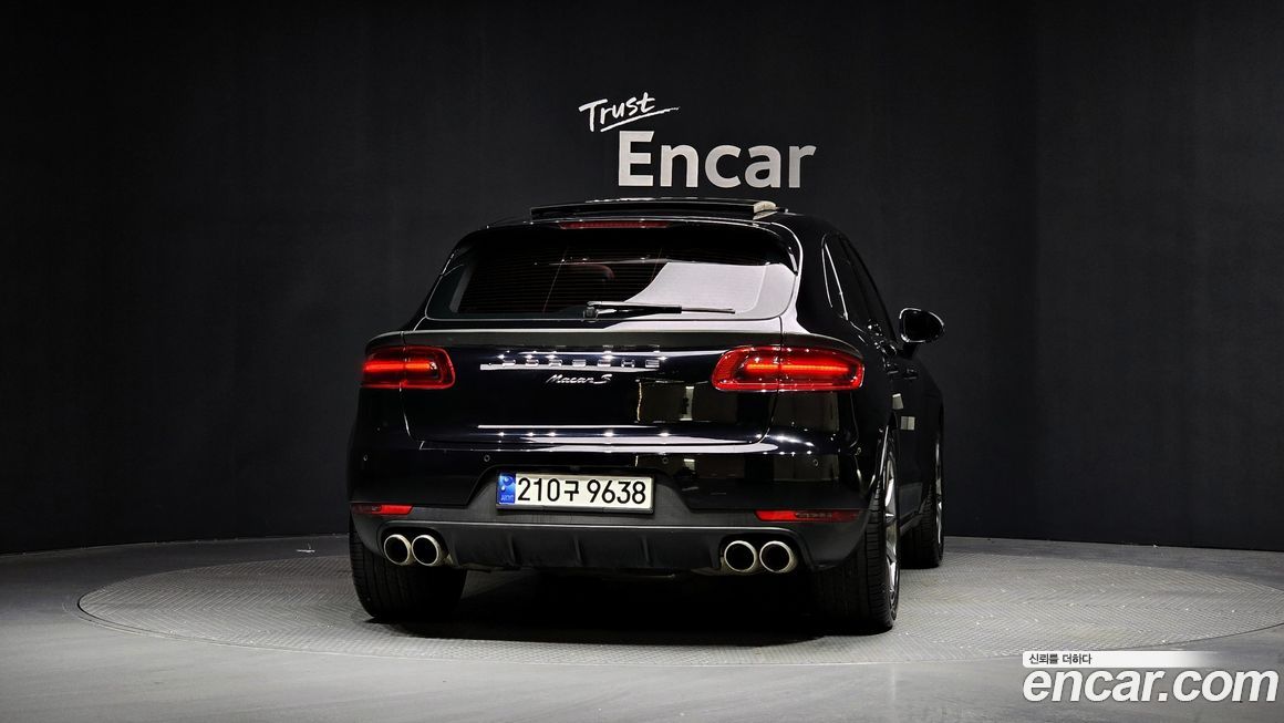 Porsche Macan 2016