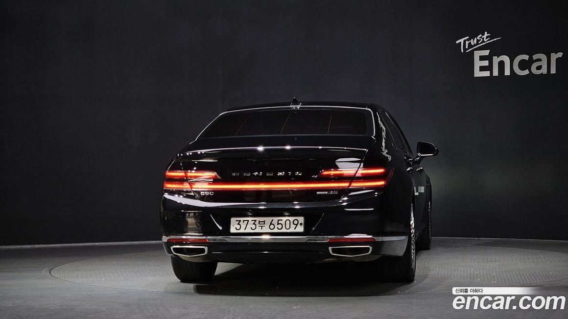 Genesis G90 2020