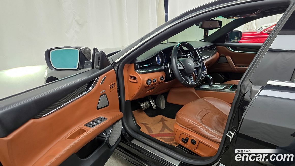 Maserati Quattroporte 2015