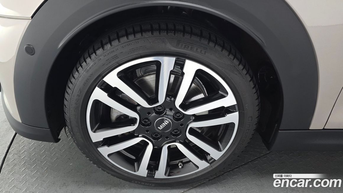 Mini Cooper Convertible 2024