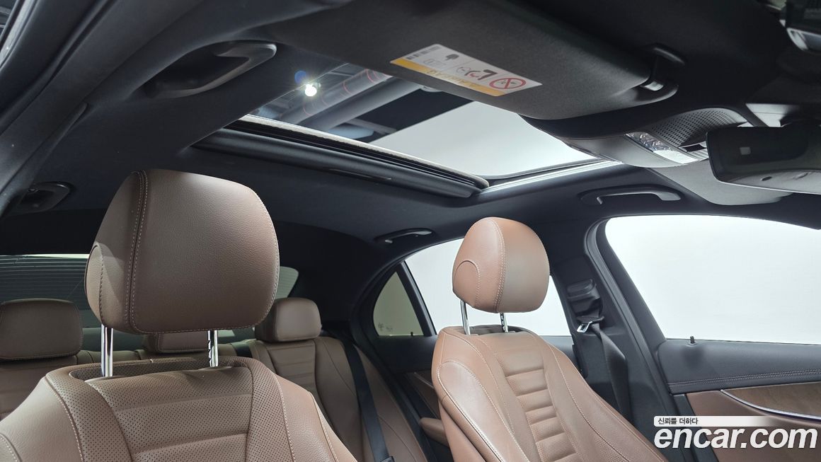 Mercedes-Benz E-Class 2021