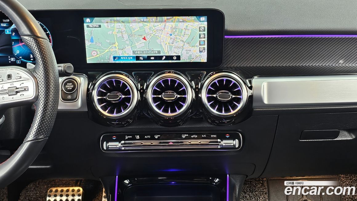 Mercedes-Benz GLB-Class 2022
