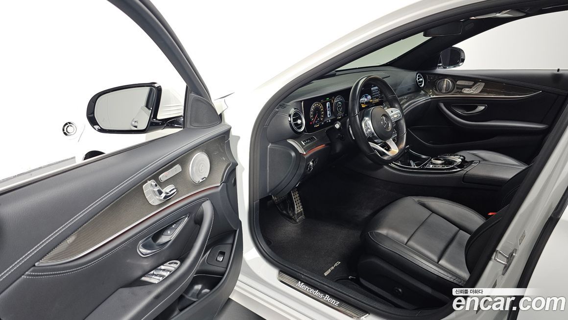 Mercedes-Benz E-Class 2020