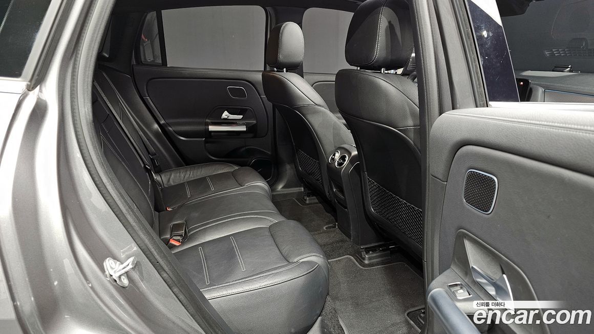 Mercedes-Benz EQA 2023