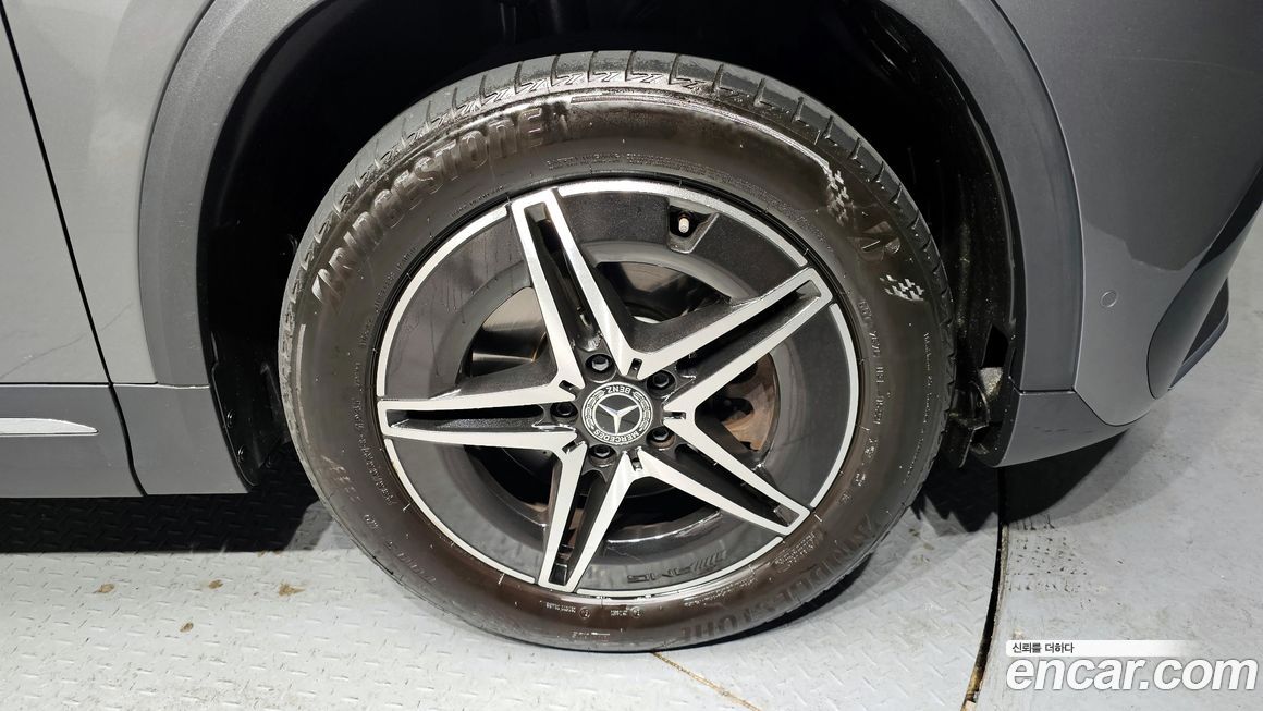 Mercedes-Benz EQA 2023