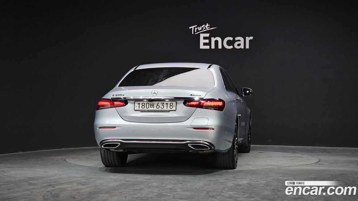 Mercedes-Benz E-Class 2021