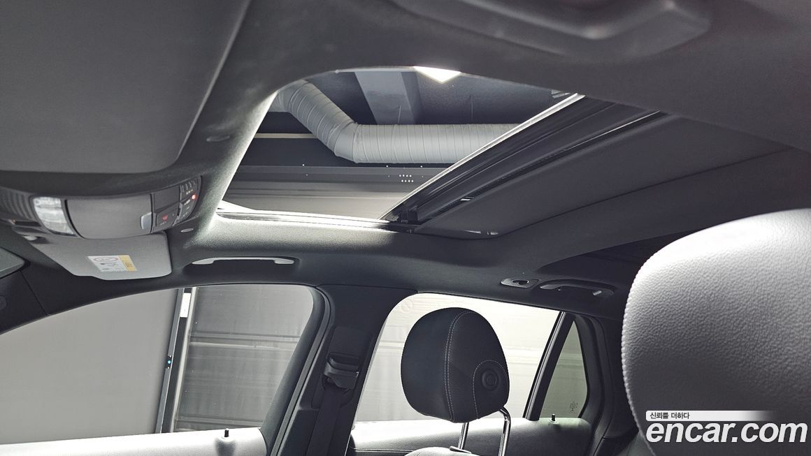 Mercedes-Benz GLC-Class 2021