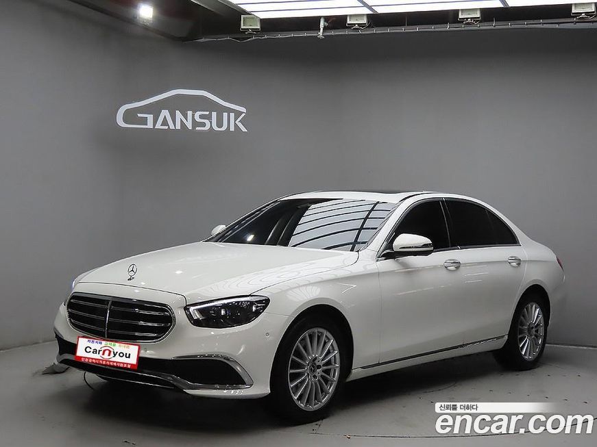 Mercedes-Benz E-Class 2022