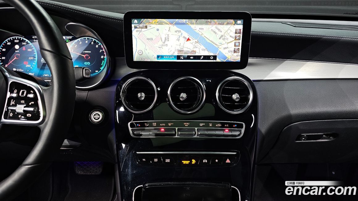 Mercedes-Benz GLC-Class 2021