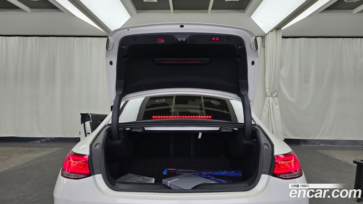 Mercedes-Benz CLS-Class 2021